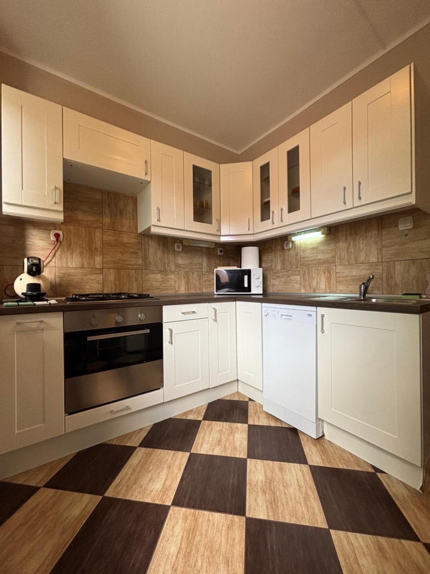 Balian Apartman Сиофок Екстериор снимка